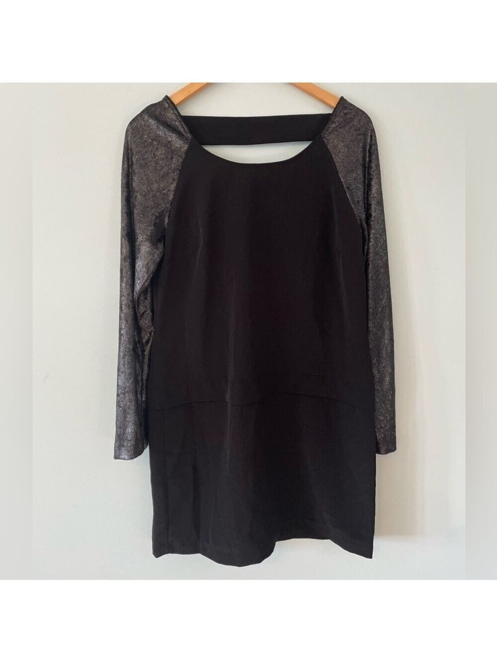 BCBGeneration Black Shift Dress Medium NWT